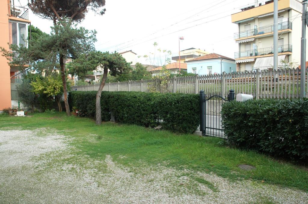 Villa Linda Affittacamere Bellaria-Igea Marina Exteriér fotografie