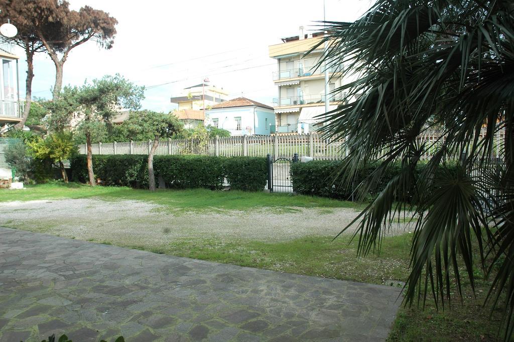 Villa Linda Affittacamere Bellaria-Igea Marina Exteriér fotografie